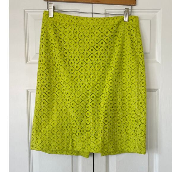 J. Crew 100% Cotton Citron Green Circle Eyelet No 2 Pencil Skirt • Size 2 - Picture 2 of 7